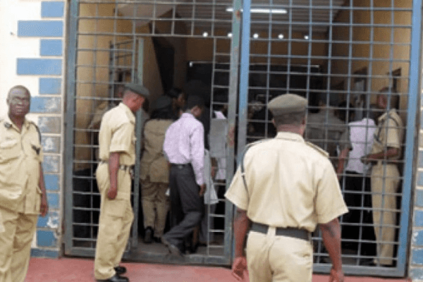 Seven Inmates Escape From Osun Prison, NCoS Launches Manhunt
