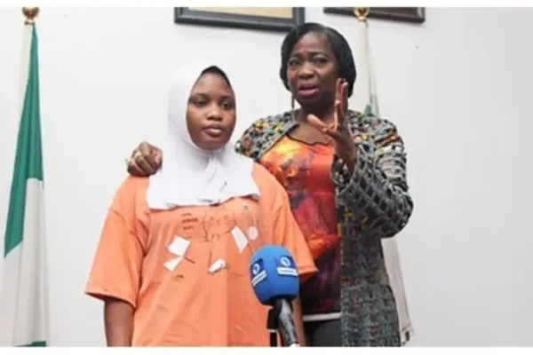 VIDEO: How My Arab Employers Drew My Blood, Beat Me Till I Fainted — Libya Returnee